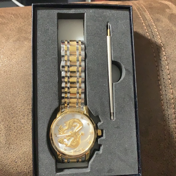 Guanqin Stainless Steel Boutique Watch - Picture 3 of 4